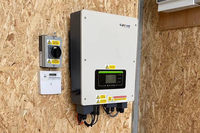 Solar Inverter solutions for efficient power conversion in Nalagarh Himachal Pradesh by All Green India